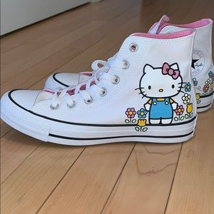 Hello Kitty x Converse Hi-Top Sneakers! NWOT!